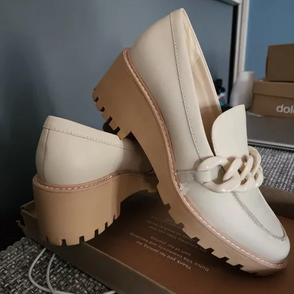 Womens shoes - Picture 4 of 6